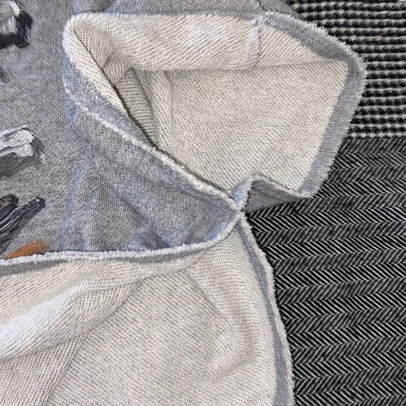 DisneyParks Star Wars 'The last Jedi' Poncho Sweatshirt - Picture 5 of 6